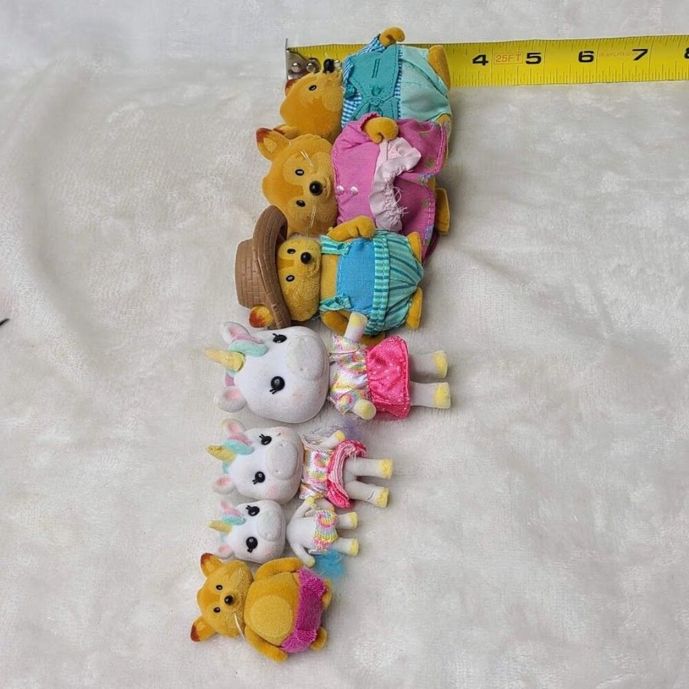 Lot of 7 Flocked Toy Figurines Lil Woodzeez Fox Honey Bee Acres Unicorn Family - Picture 10 of 12
